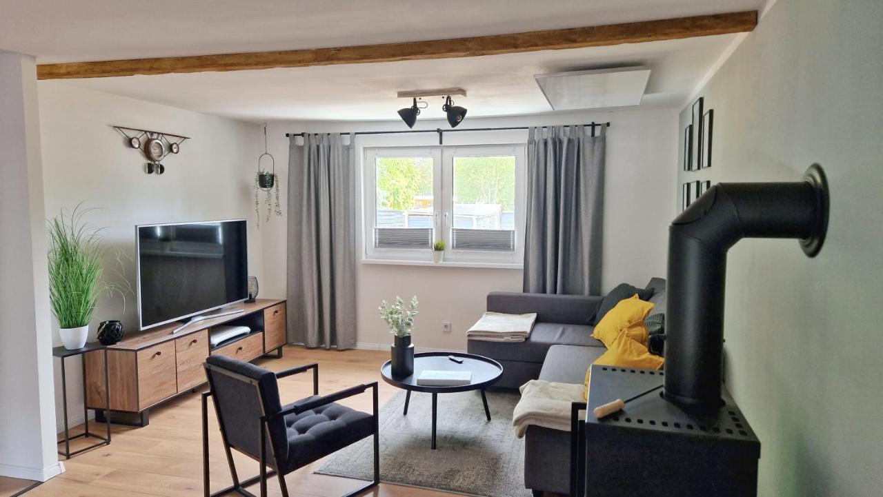 Ferienhaus Seeoase - 70Qm - Kamin -Terrassen - Parkplatz - Badestelle Fusslaeufig Йоахимстал Екстериор снимка